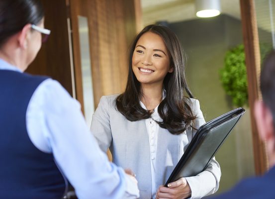 Not sure what to take on an interview? Here are 5 interview must haves
