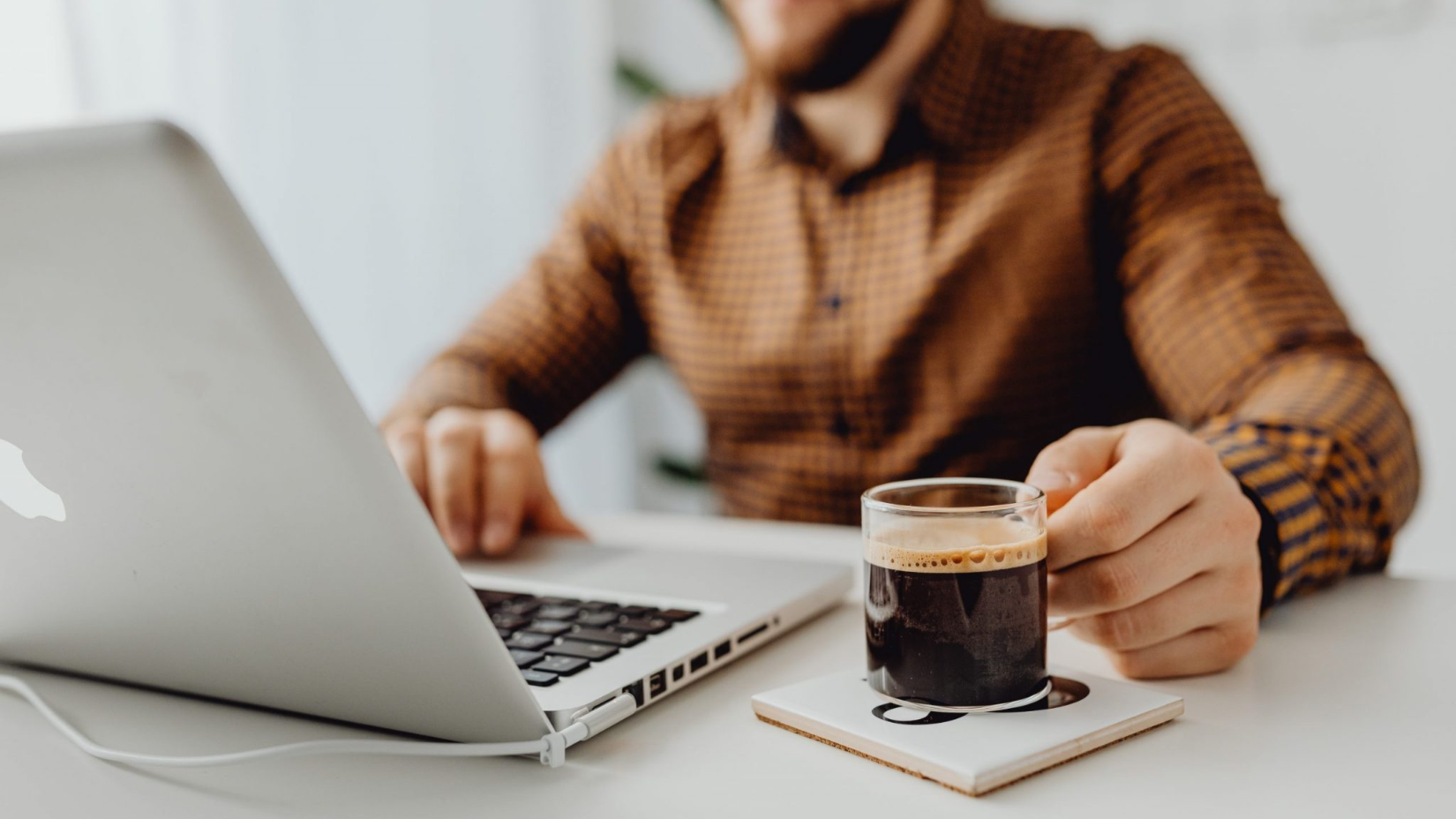 How to Email a Recruiter About a Job Listing